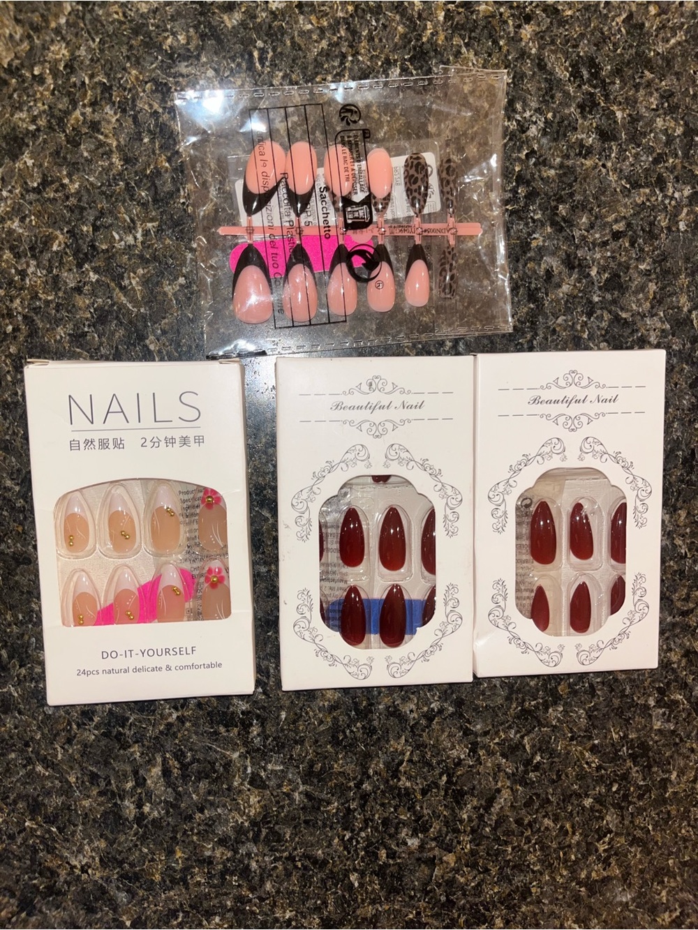 Press on nails 4 packs